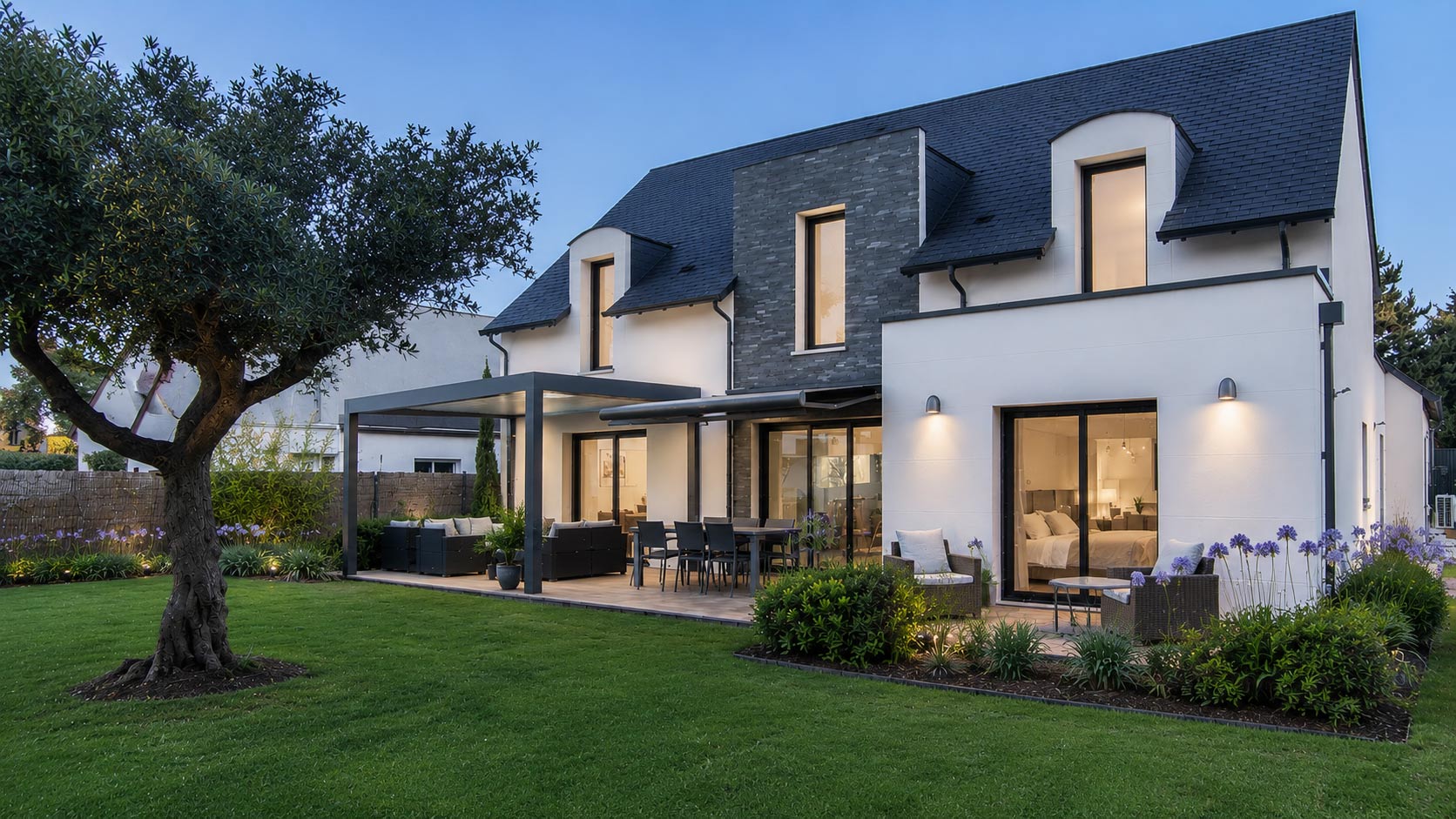 Vue extérieure de la maison RE2020 à Ballan-Miré